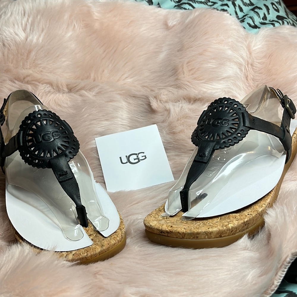 UGG AYDEN II SANDAL